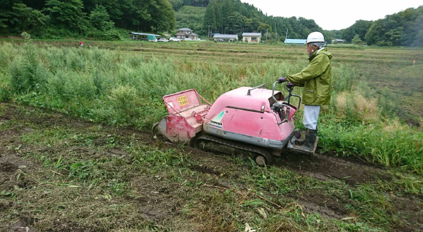 草刈り機①